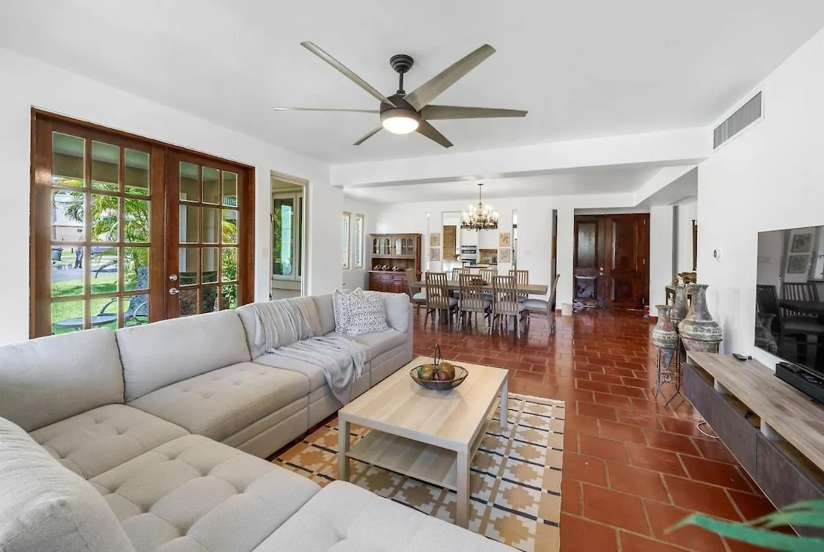 Quaint Villa Beach Access Elina Sabana